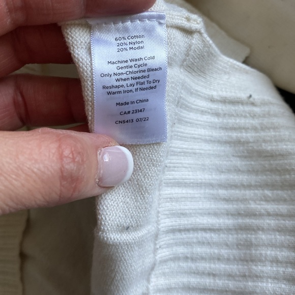 Women’s tea by Talbots cow neck, tunic, color block sweater - Picture 6 of 6